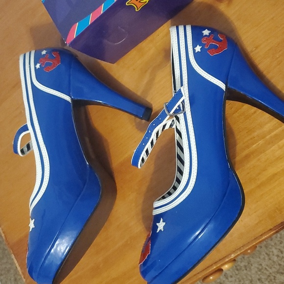 π«SOLDπ« Funtasma Sailor shoes, sz 9 β€οΈ Patriotic Blue color with red anchors - Picture 8 of 13